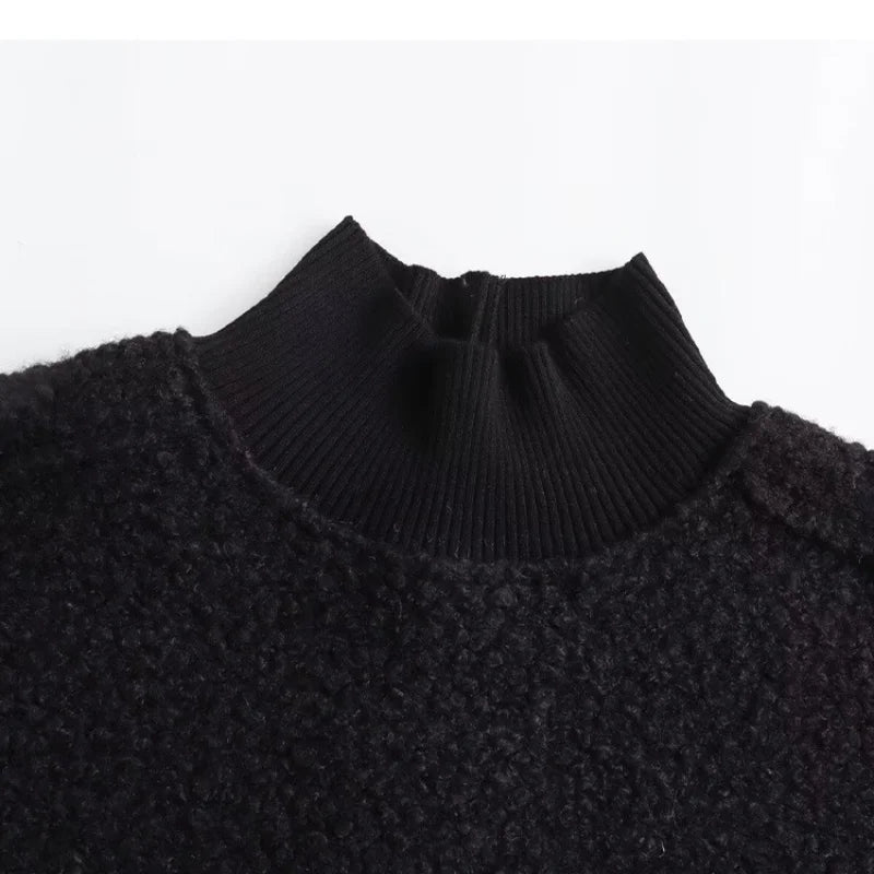 Avery Turtleneck Pullover