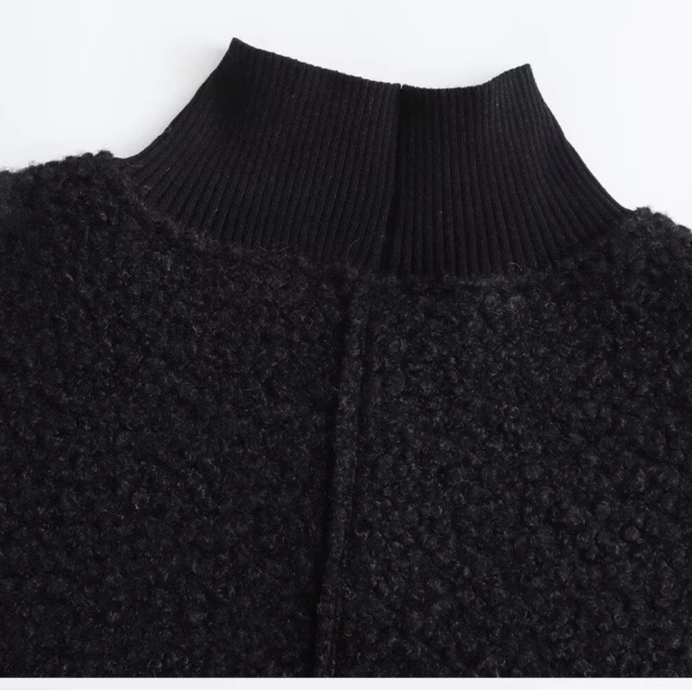 Avery Turtleneck Pullover